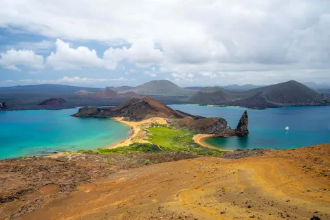Bartolome Island