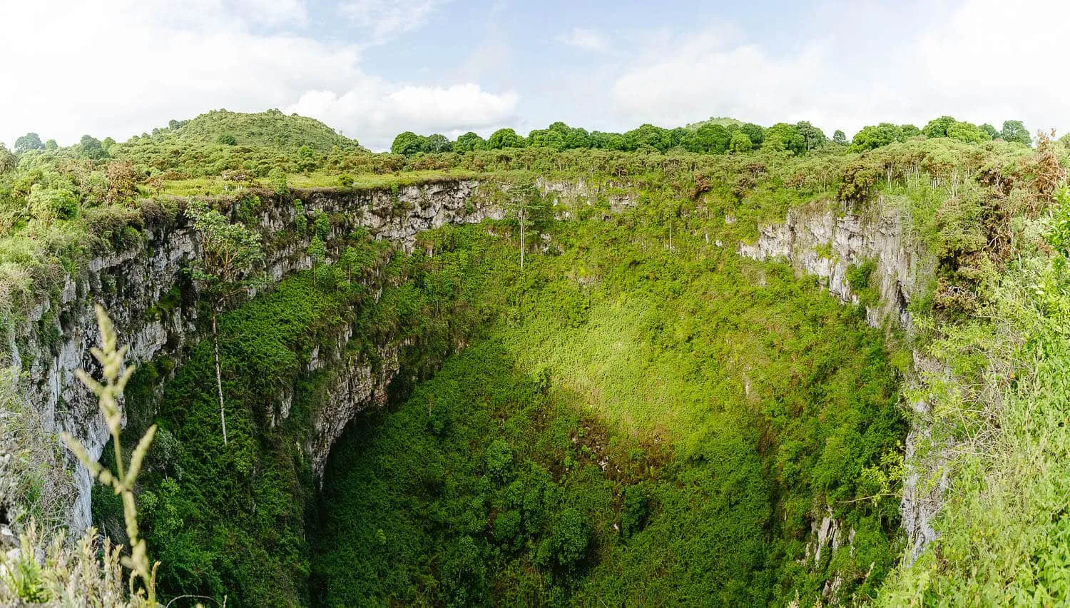 Los Gemelos, Highlands Tour Santa Cruz