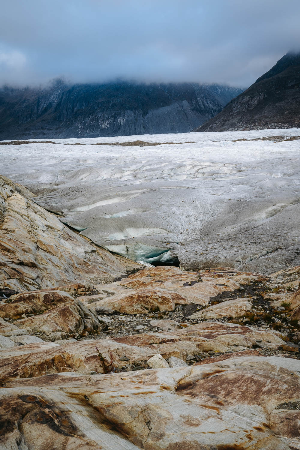 The left entrance to the Aletsch Glacier