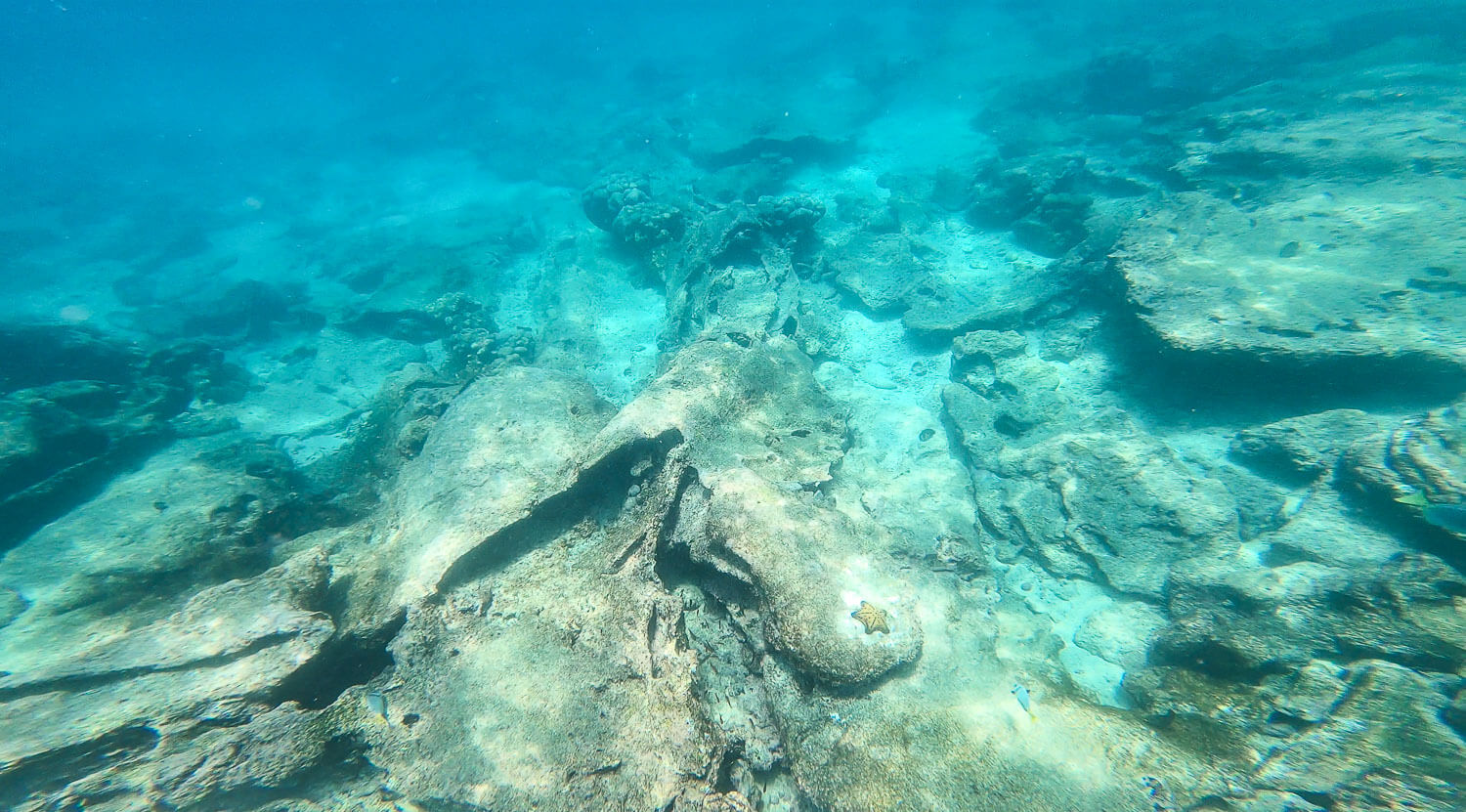 Lava tunnel formations inside the water