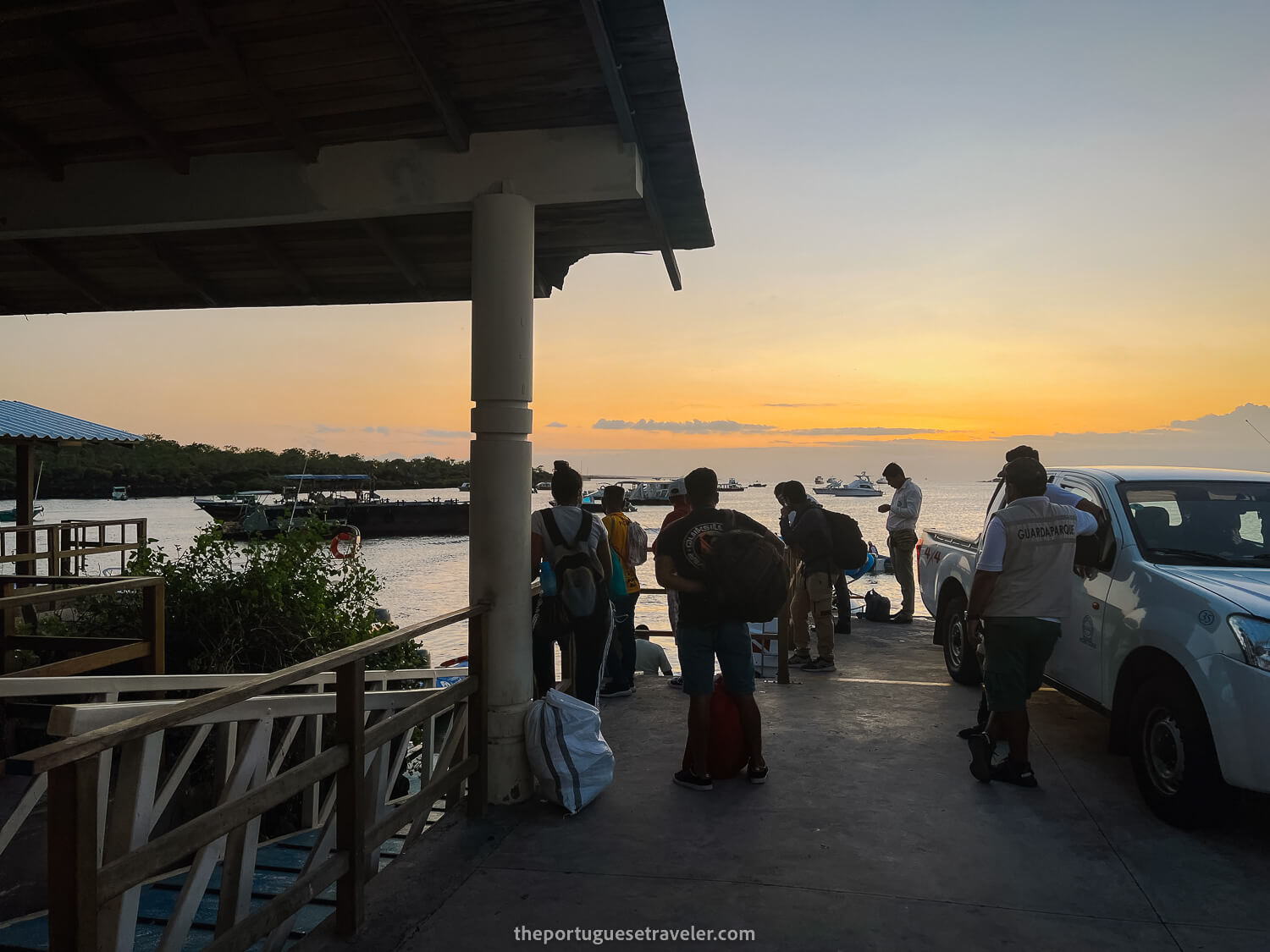 The sunset at the end of the dives in the Itabaca Channel