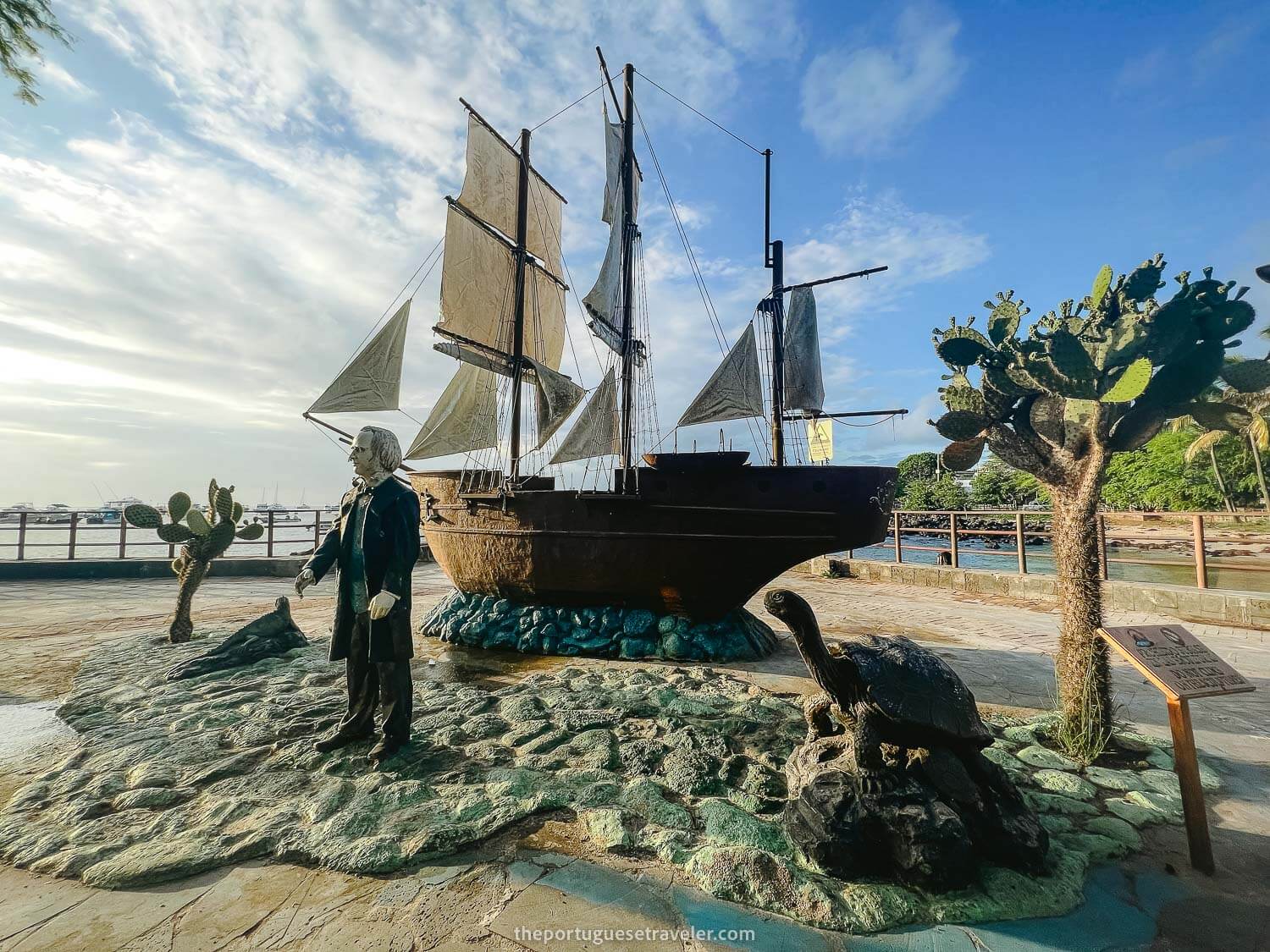 Darwin's statue in Puerto Baquerizo Moreno