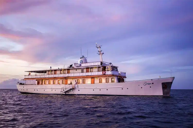 Grace Yacht from Quasar Expeditions