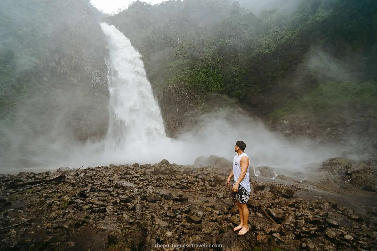 Del Rio Malo Cascada Magica (Rio Malo Waterfall), El Chaco: Napo Province