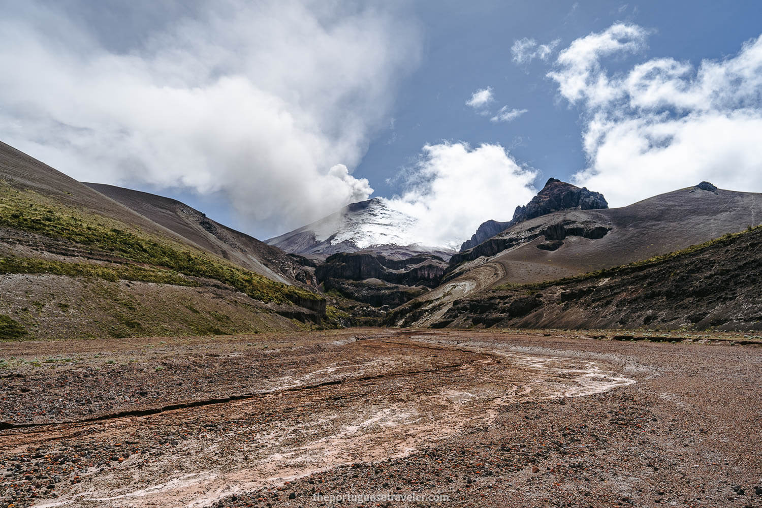 The landslide/lava canyon/lahar of Cotopaxi
