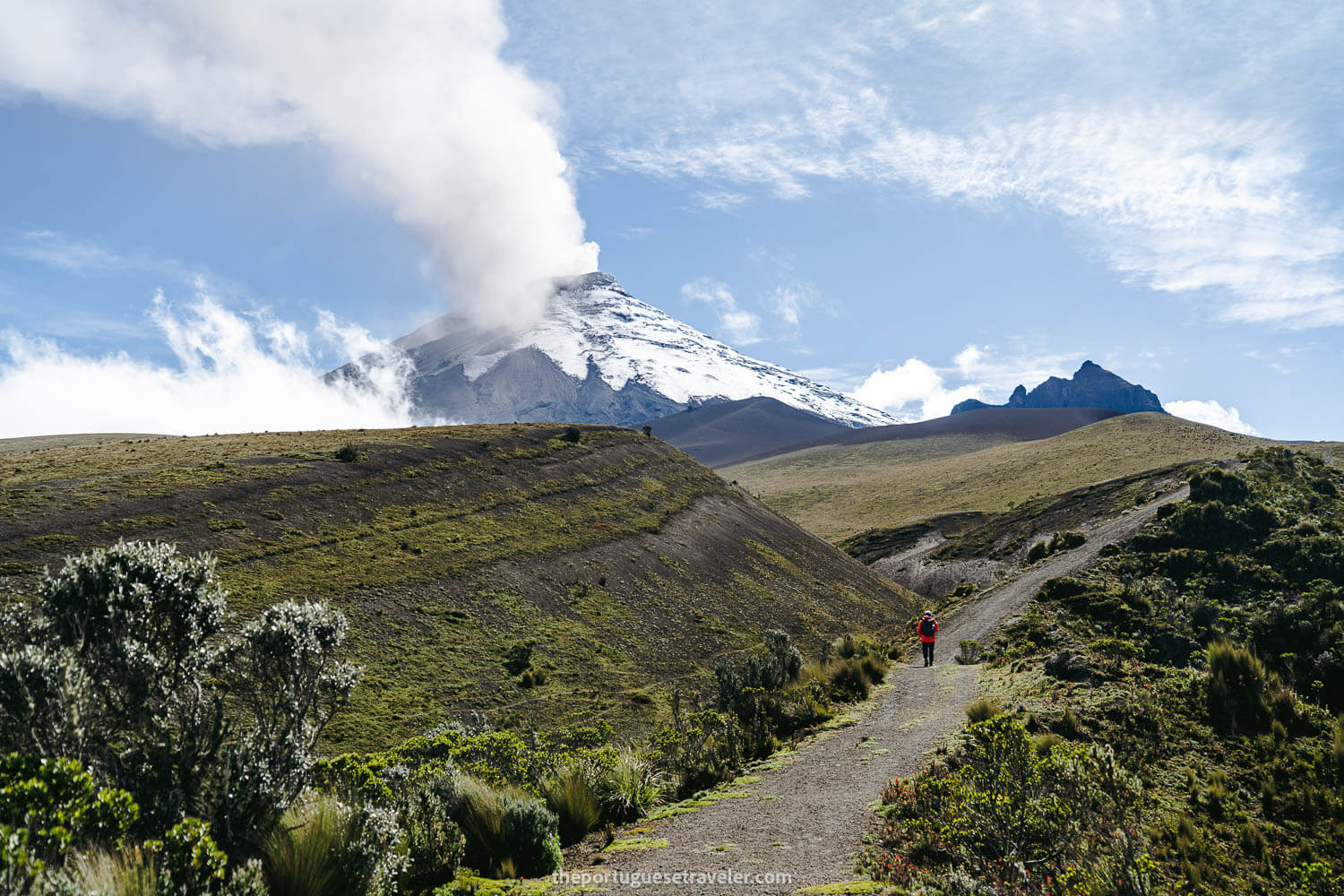 The views to Cotopaxi volcano and Morurco