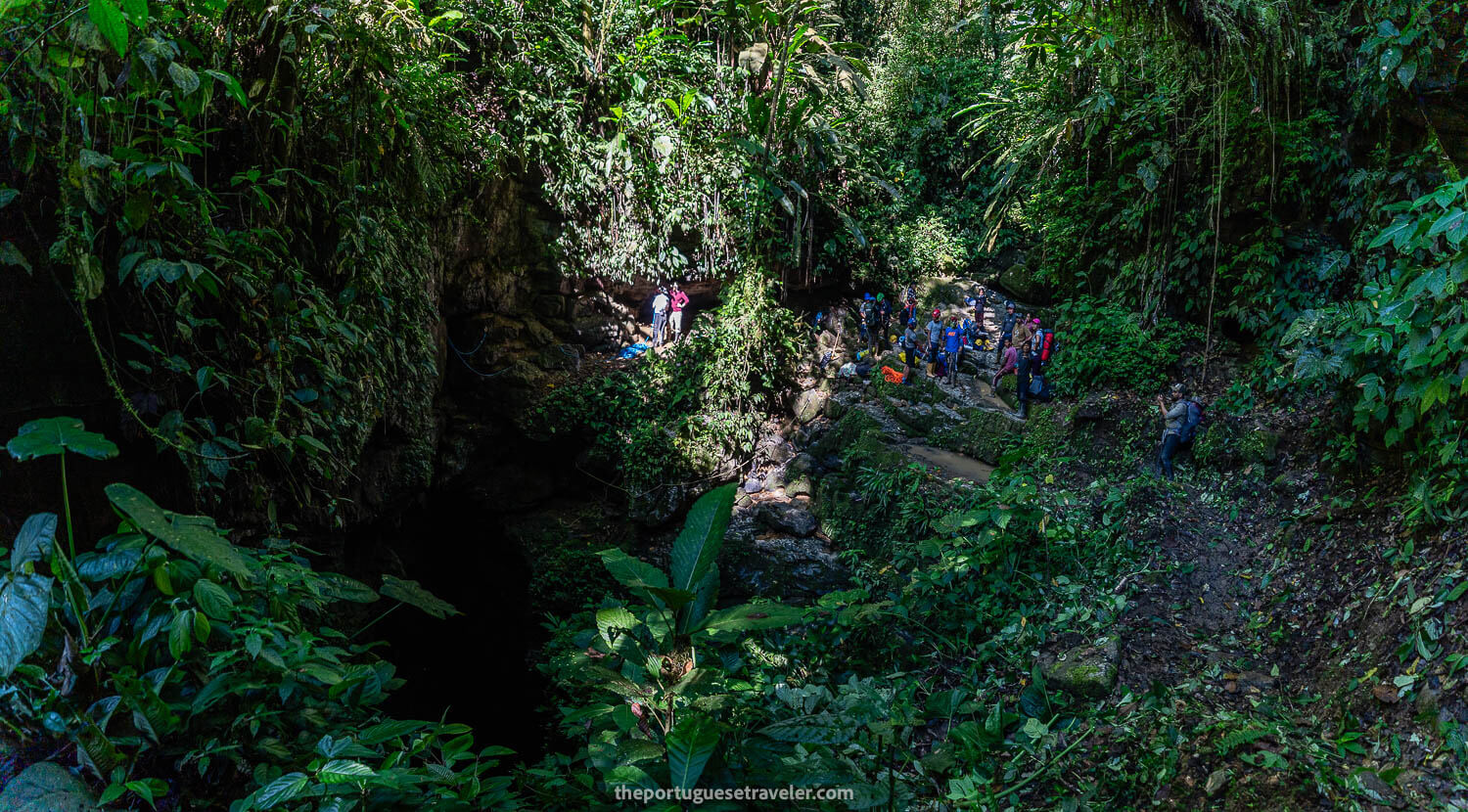 A Panorama of the cave's entrance