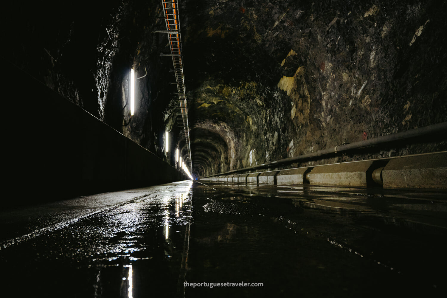 The tunnel to Limmernsee