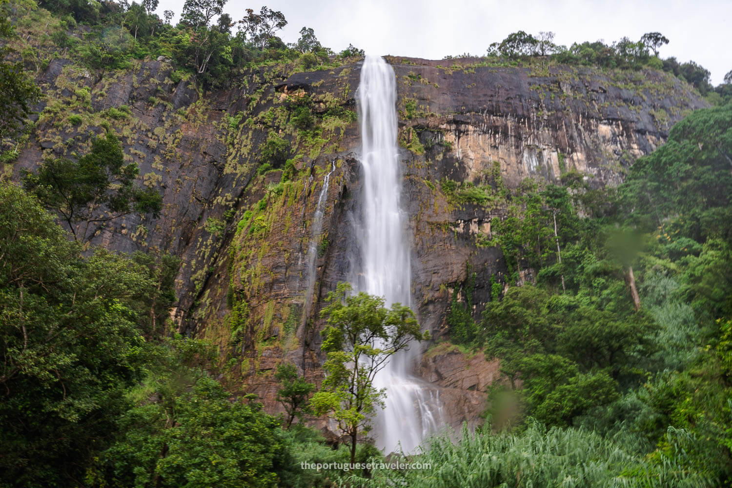 The Diyaluma Falls near Ella, Sri Lanka