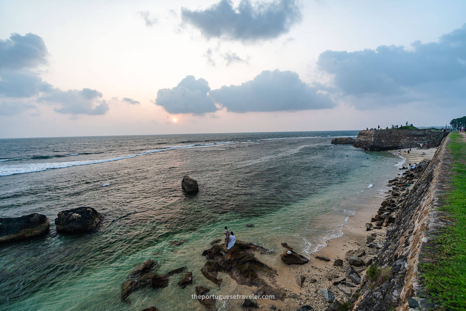 The Galle Fort steep walls that can be dangerous if you're not cautious