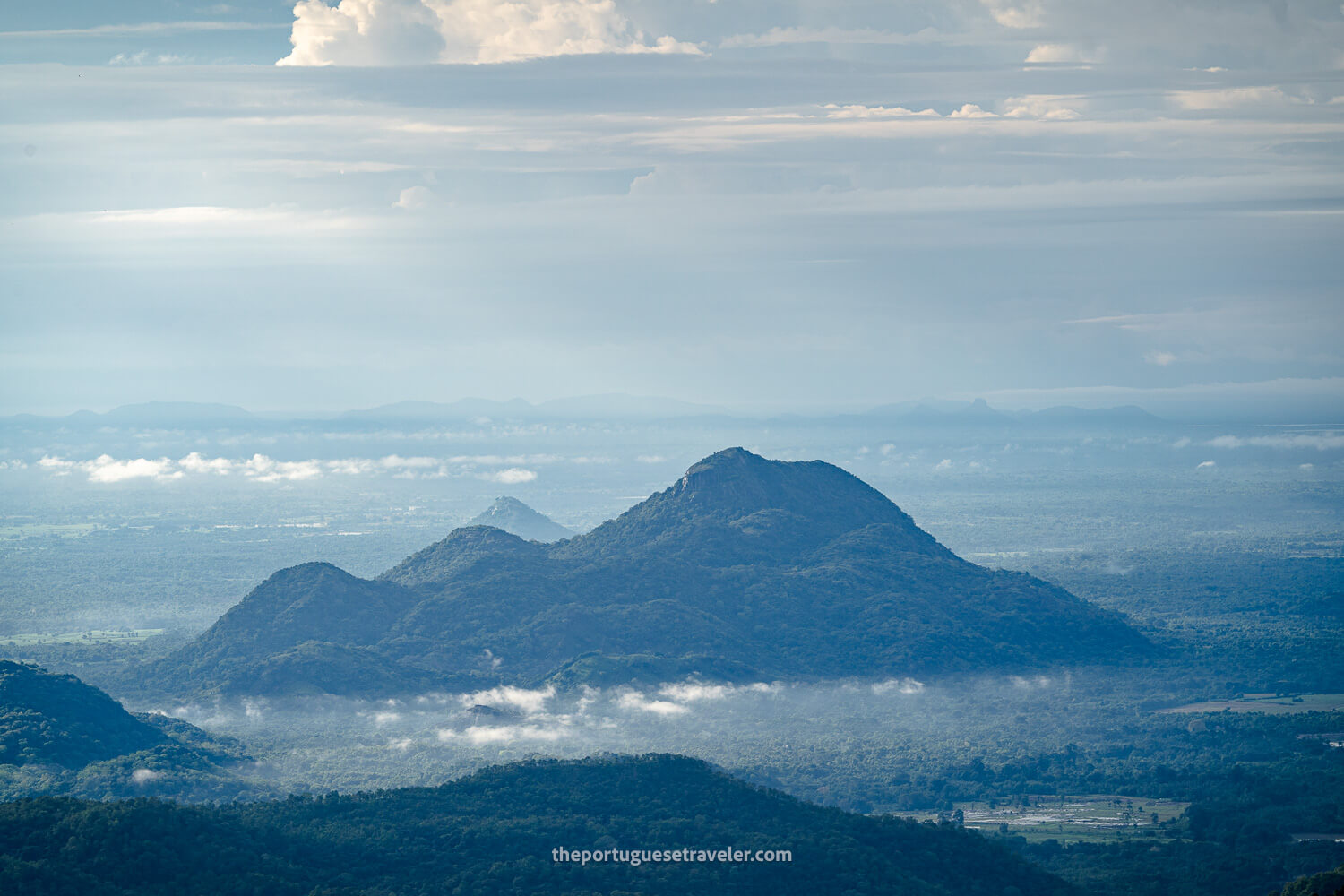 Details of the hills around Little Adam's Peak