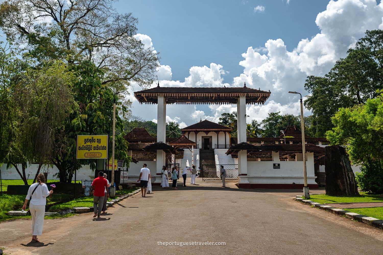 The Maha Saman Dewalaya Temple's Entrance