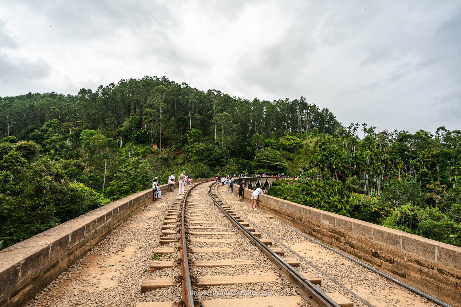 The train tracks of the Nine Arches Bridge