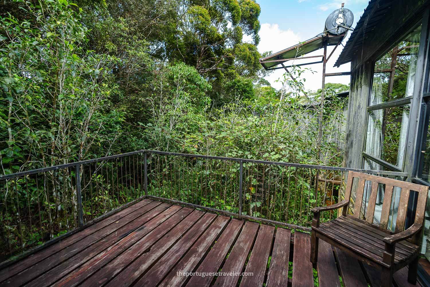 The balcony of my room where i saw the Giant Squirrel and some gorgeous birds