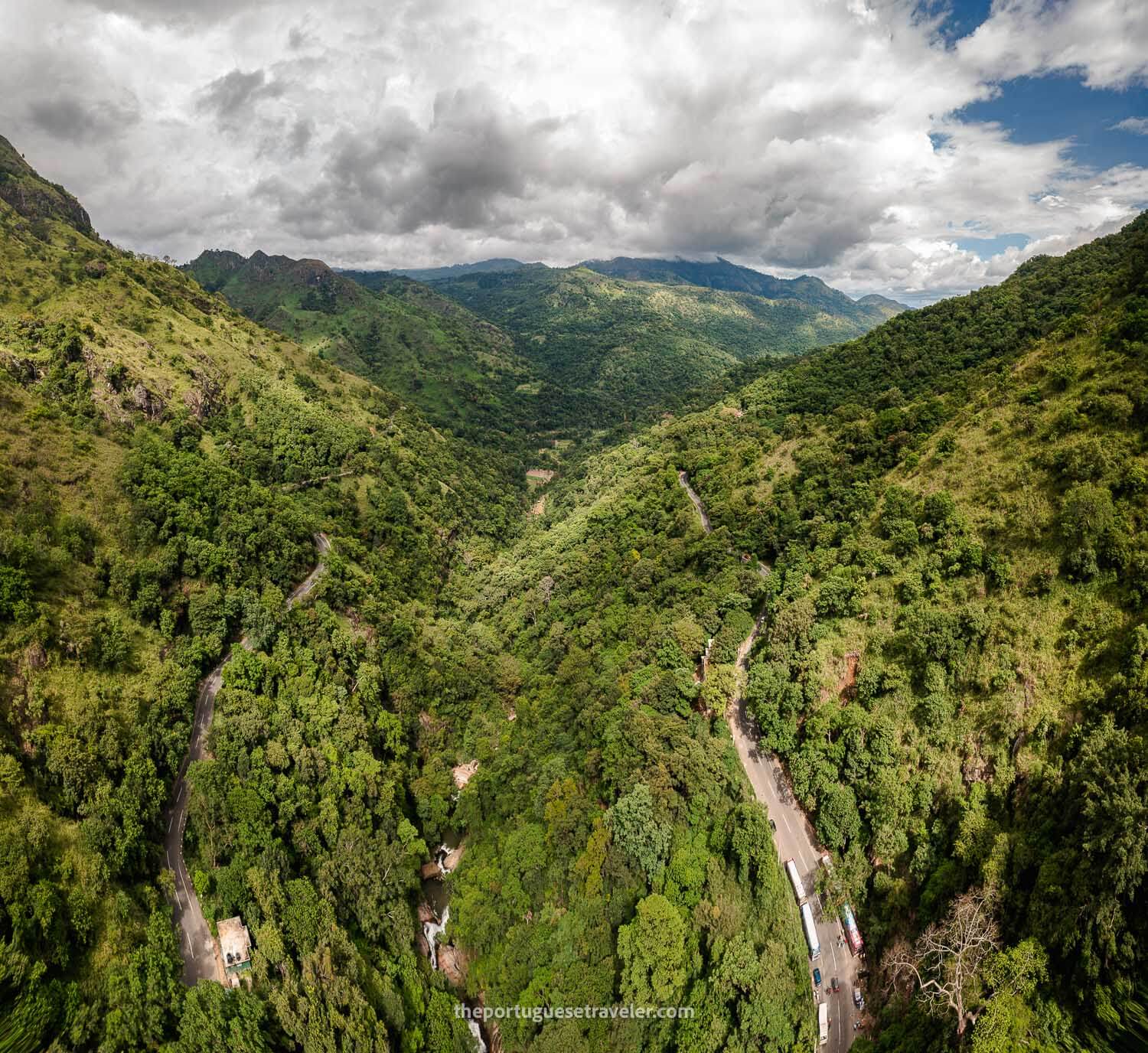 The opposite side's landscape of the Ravana Falls