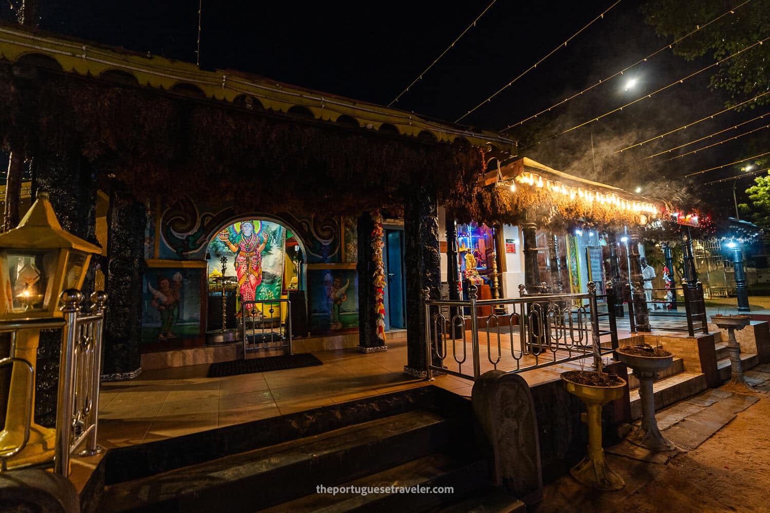 Multiple Temple in Kataragama, Buddhist, Hindus, Muslim