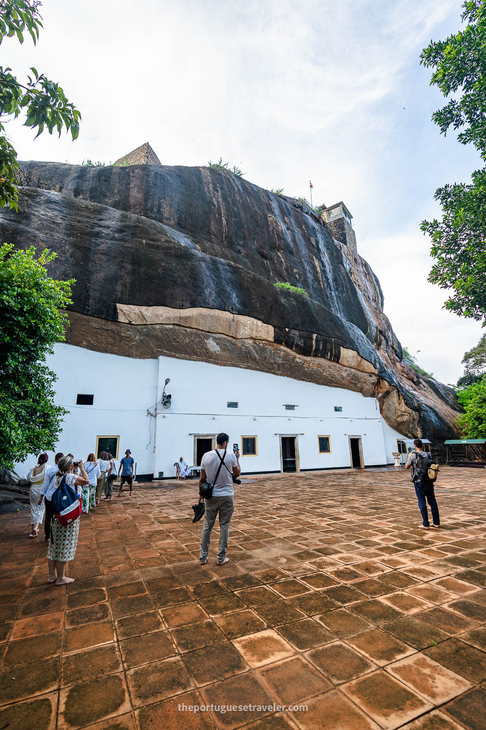 The temple underneath the rock at Sithulpawwa