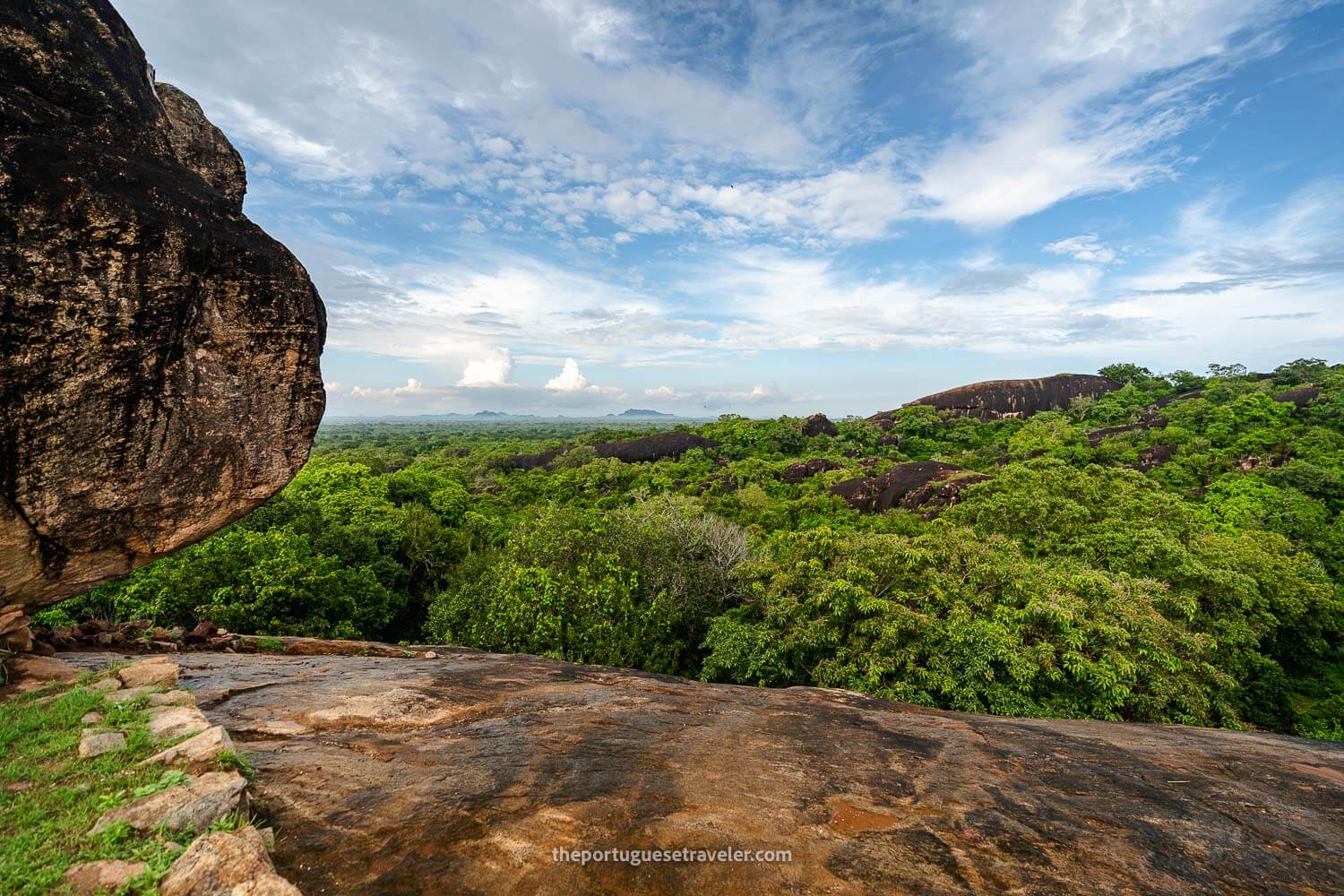 The absolutely mind-blowing view at the first plateau of the Sithulpawwa Rock Temple