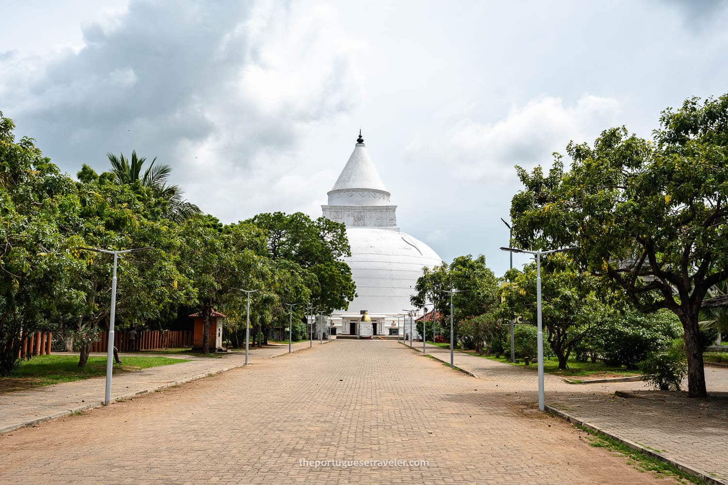 The Tissamaharama Raja Maha Vihara Temple in Sri Lanka