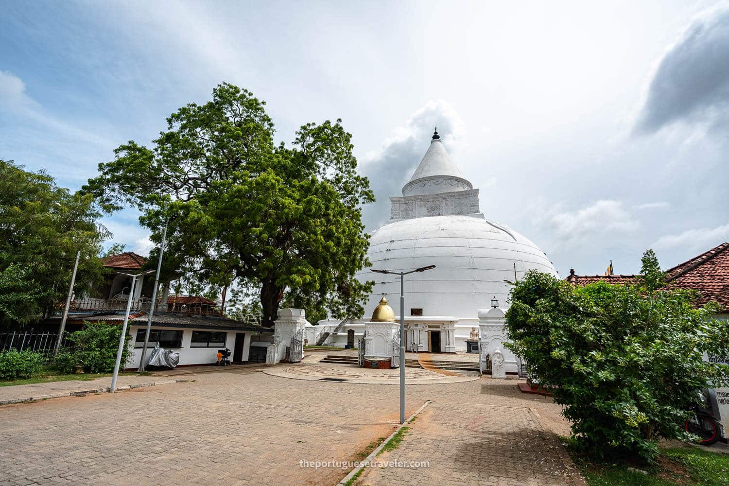 The Tissamaharama Raja Maha Vihara Temple in Sri Lanka