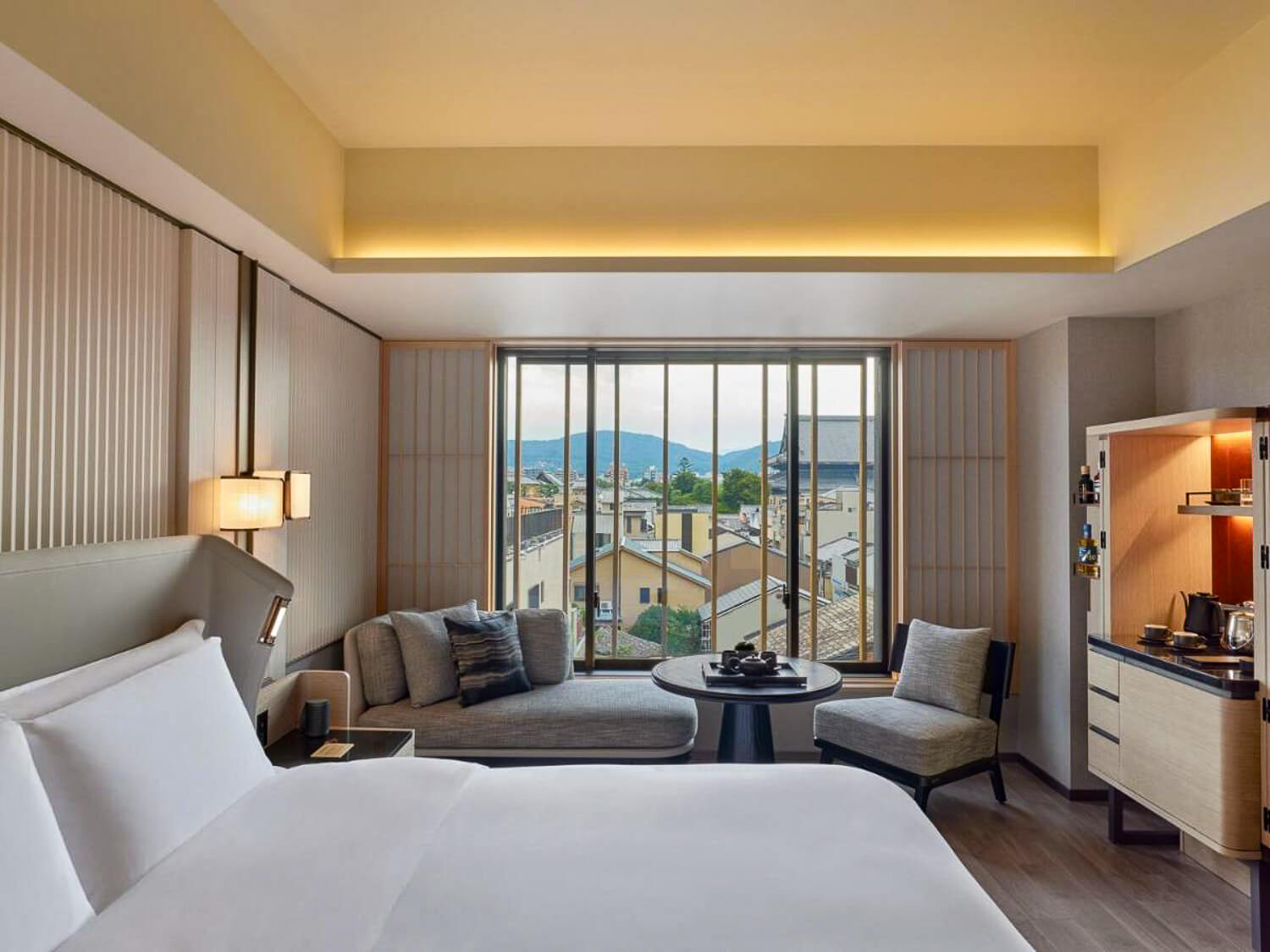 Dusit Thani Hotel, one of the best luxury hotels in Kyoto, Japan