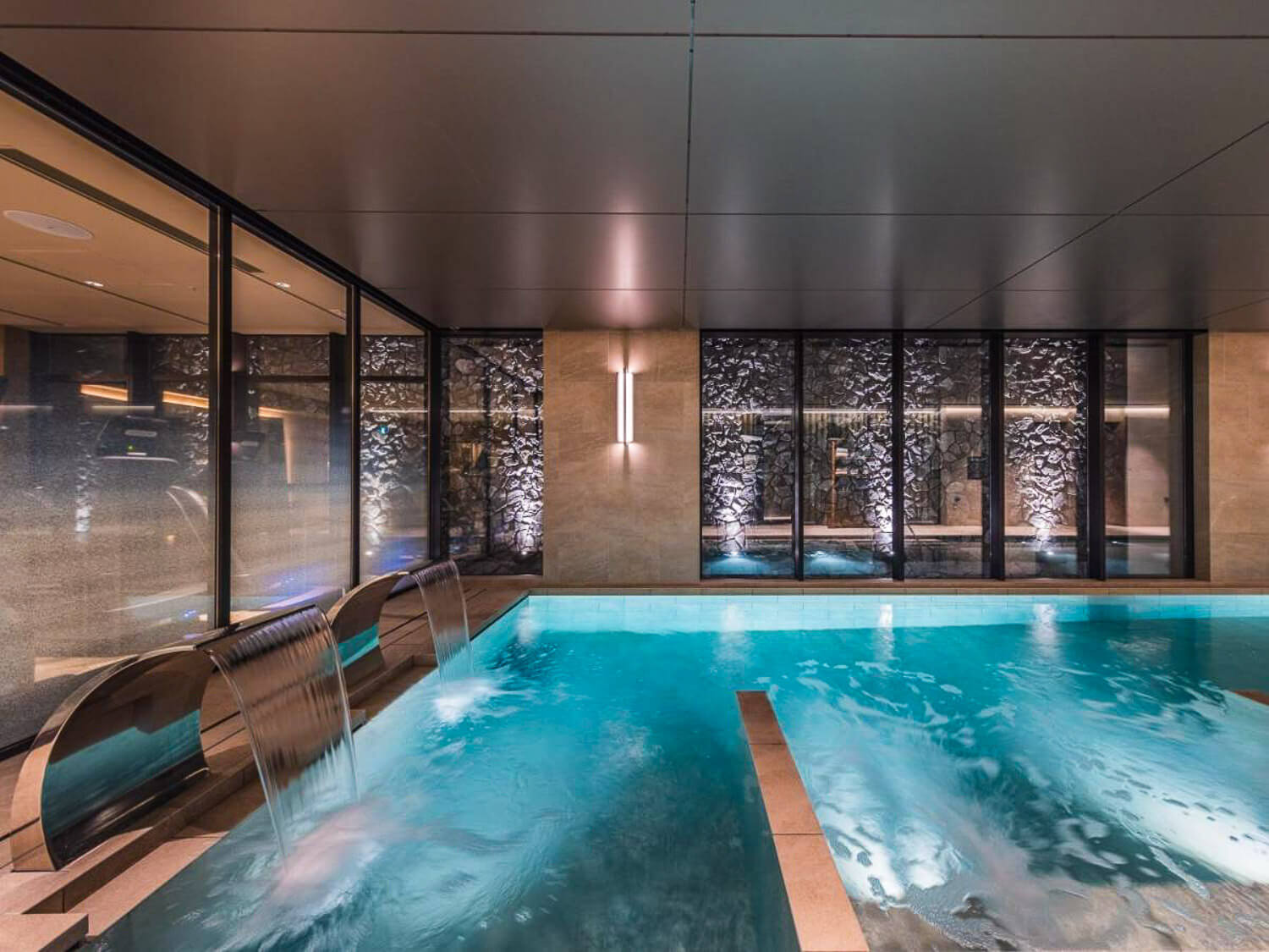 Dusit Thani Hotel, one of the best luxury hotels in Kyoto, Japan