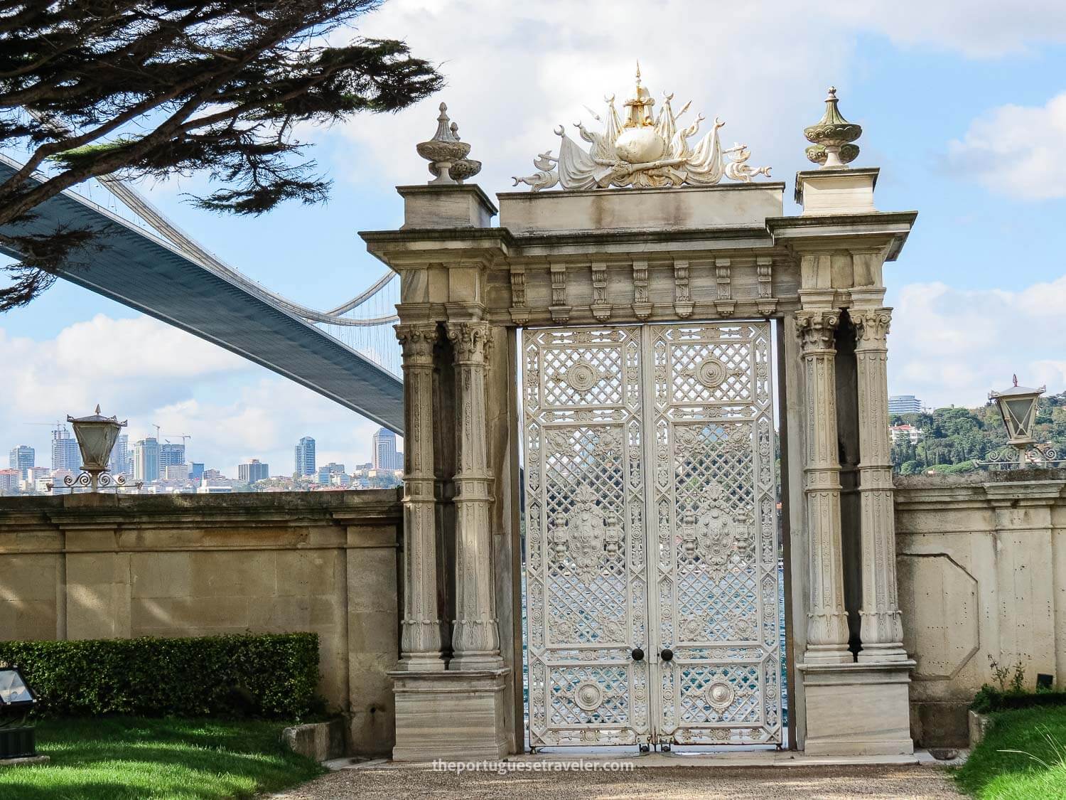 The water gate and the bridge of Beylerbeyi Palace