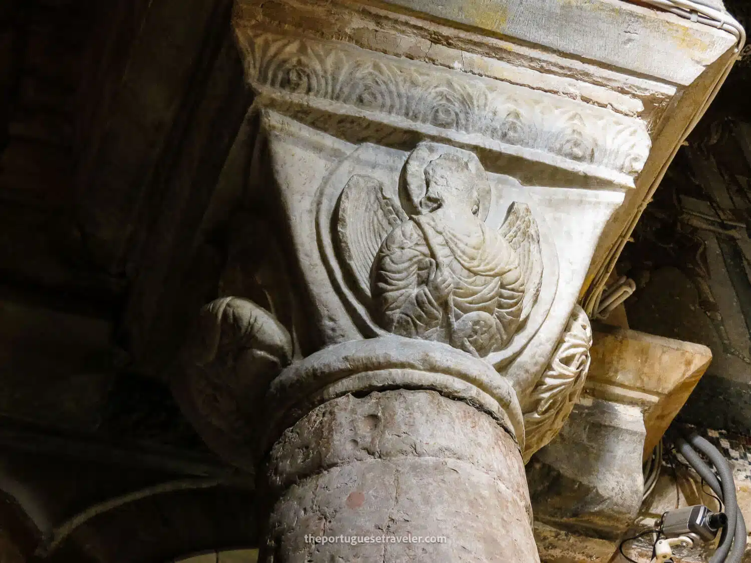 A Byzantine capital inside Chora Church