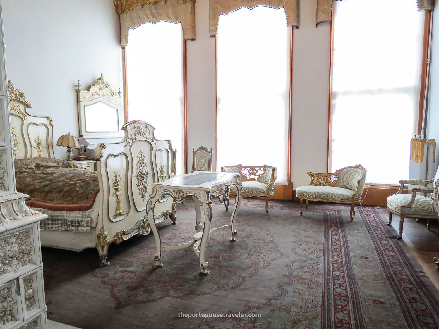 A room inside Dolmabahçe