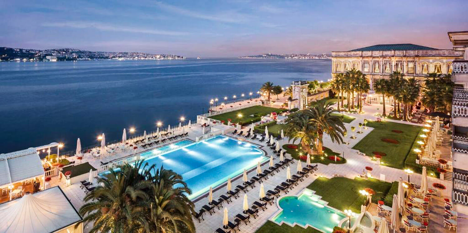 Ciragan Palace Kempisnki, one of the best luxury hotels in Istanbul