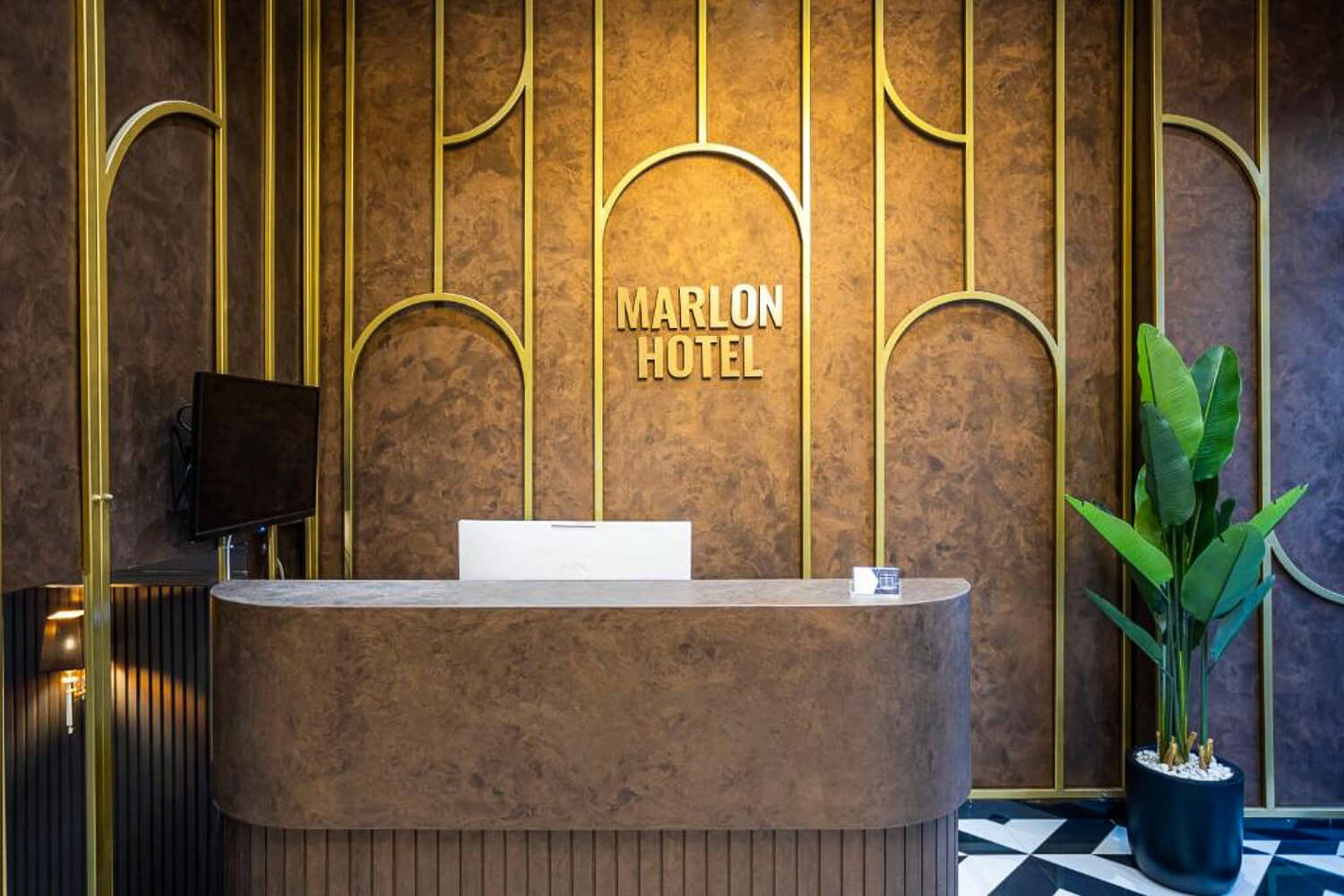 Marlon Hotel
